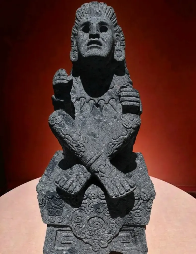 Xochipilli, Señor de las Flores. Hecho a Mano en Piedra Natural, Cantera Negra