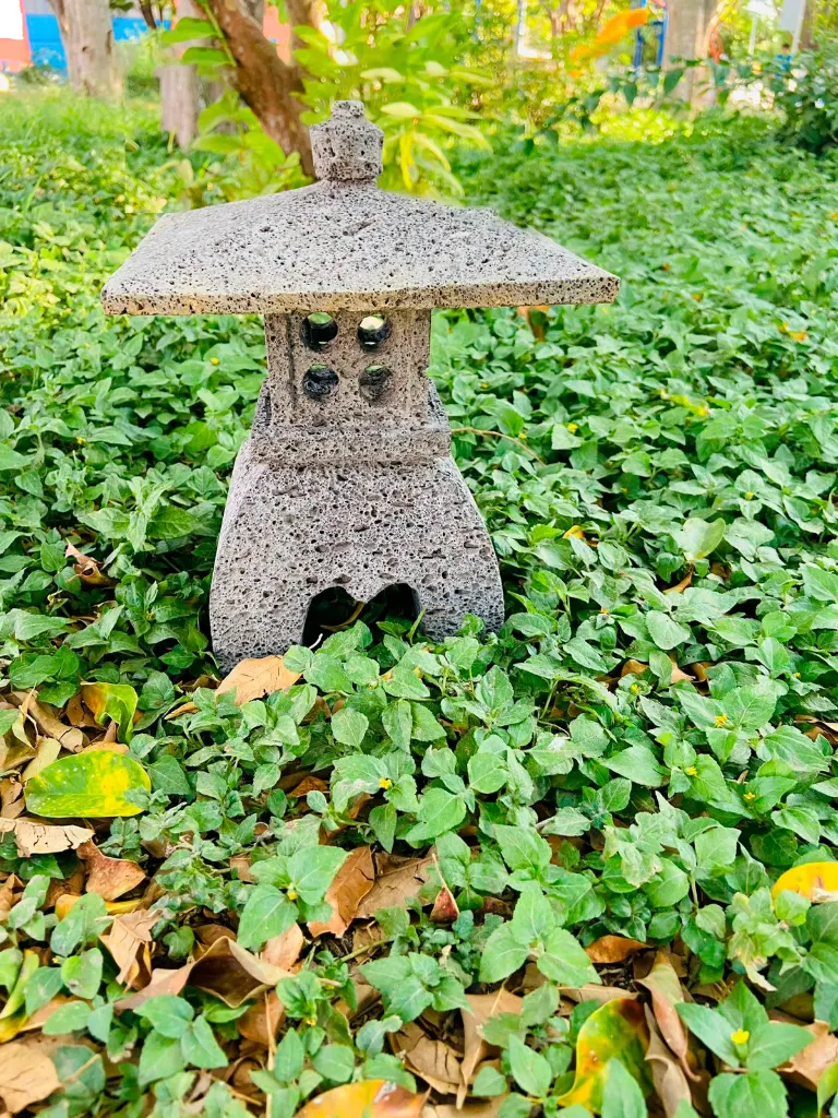 Pagoda Linterna Japonesa Piedra Volcanica Hecho A Mano 30cm Piedra Volcanica -Mod 02