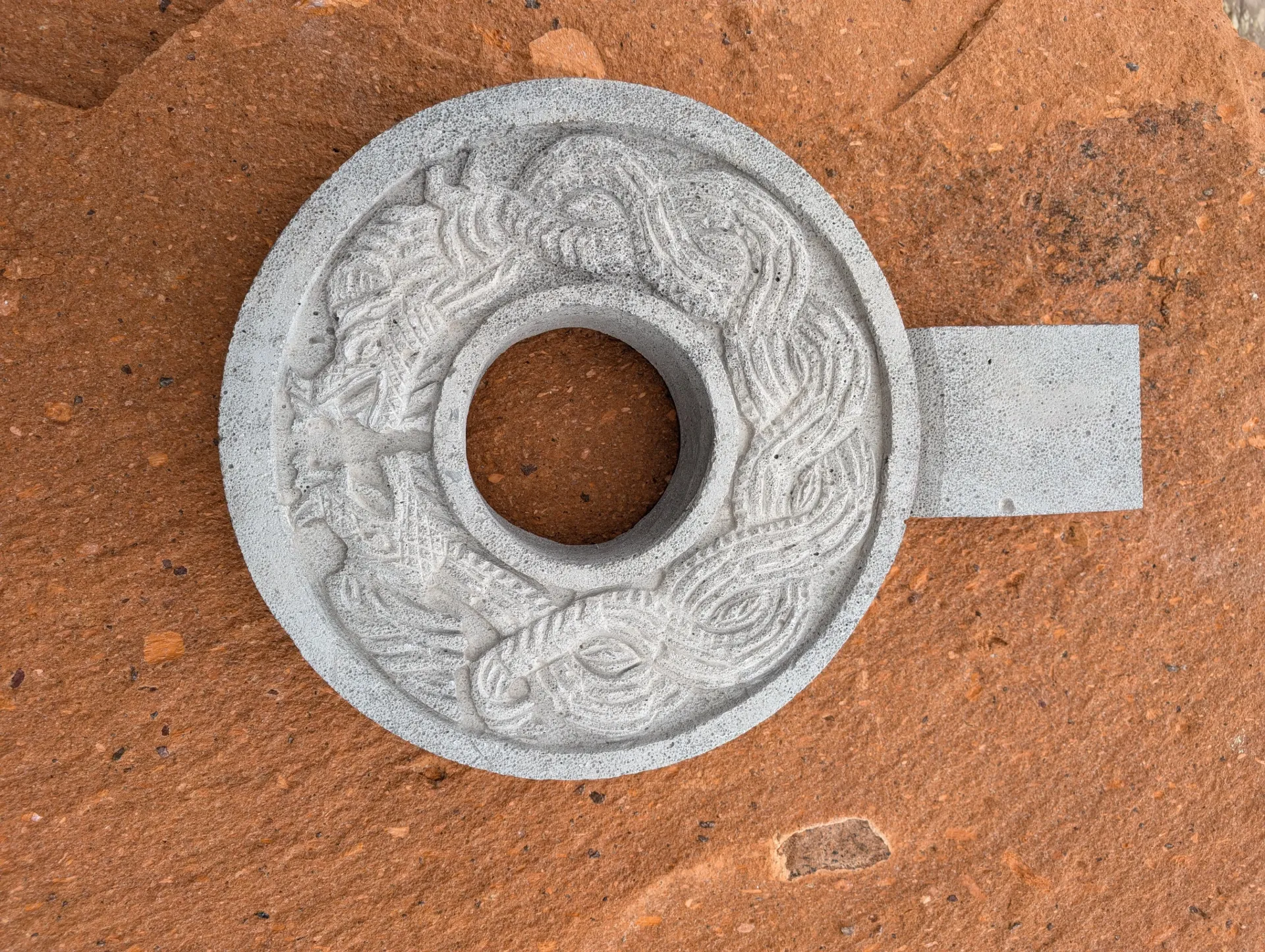 Aro De Juego De Pelota Hecho En Piedra Volcánica Natural Maya Azteca - 40cm circunferencia